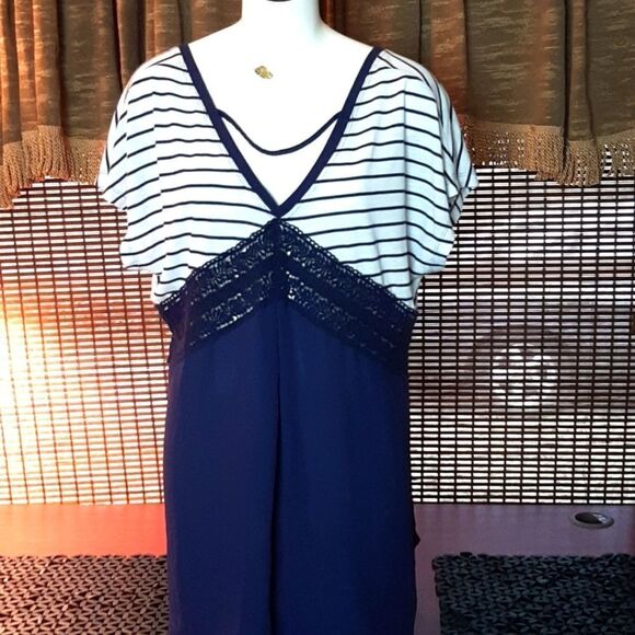 Womans TORRID BLUE  Chiffon Blouse Cotton Stipped Top 2 L - Picture 1 of 6